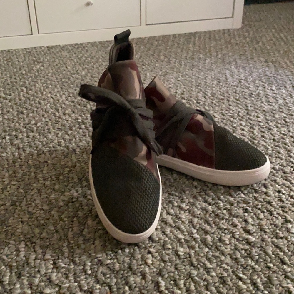 Steve Madden Sneakers